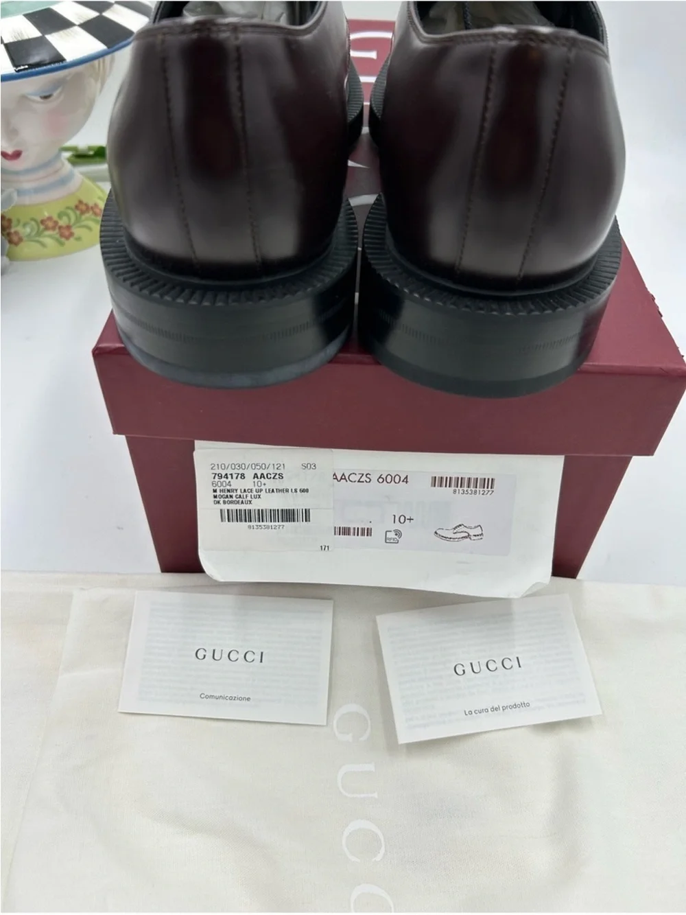 Men’s Gucci logo lettering cord, Van Derby shoes size 10.5 fits 11 US